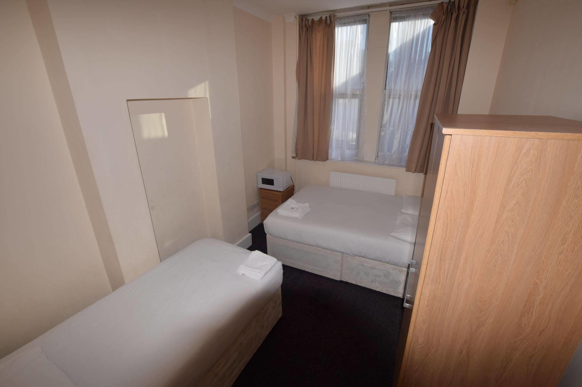 אילפורד York Hotel מראה חיצוני תמונה
